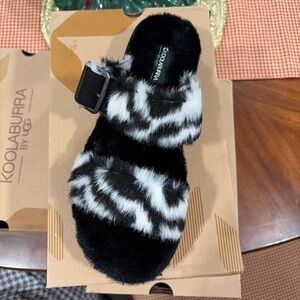 Koolaburra by UGG Black and White Furry Sandals
